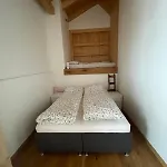 Podhorie, Lejlighed *
